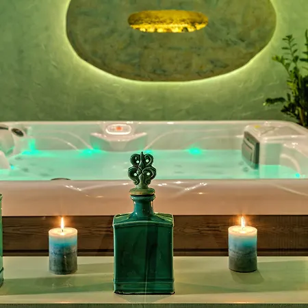Amada Colossos Luxury Hotel 4*